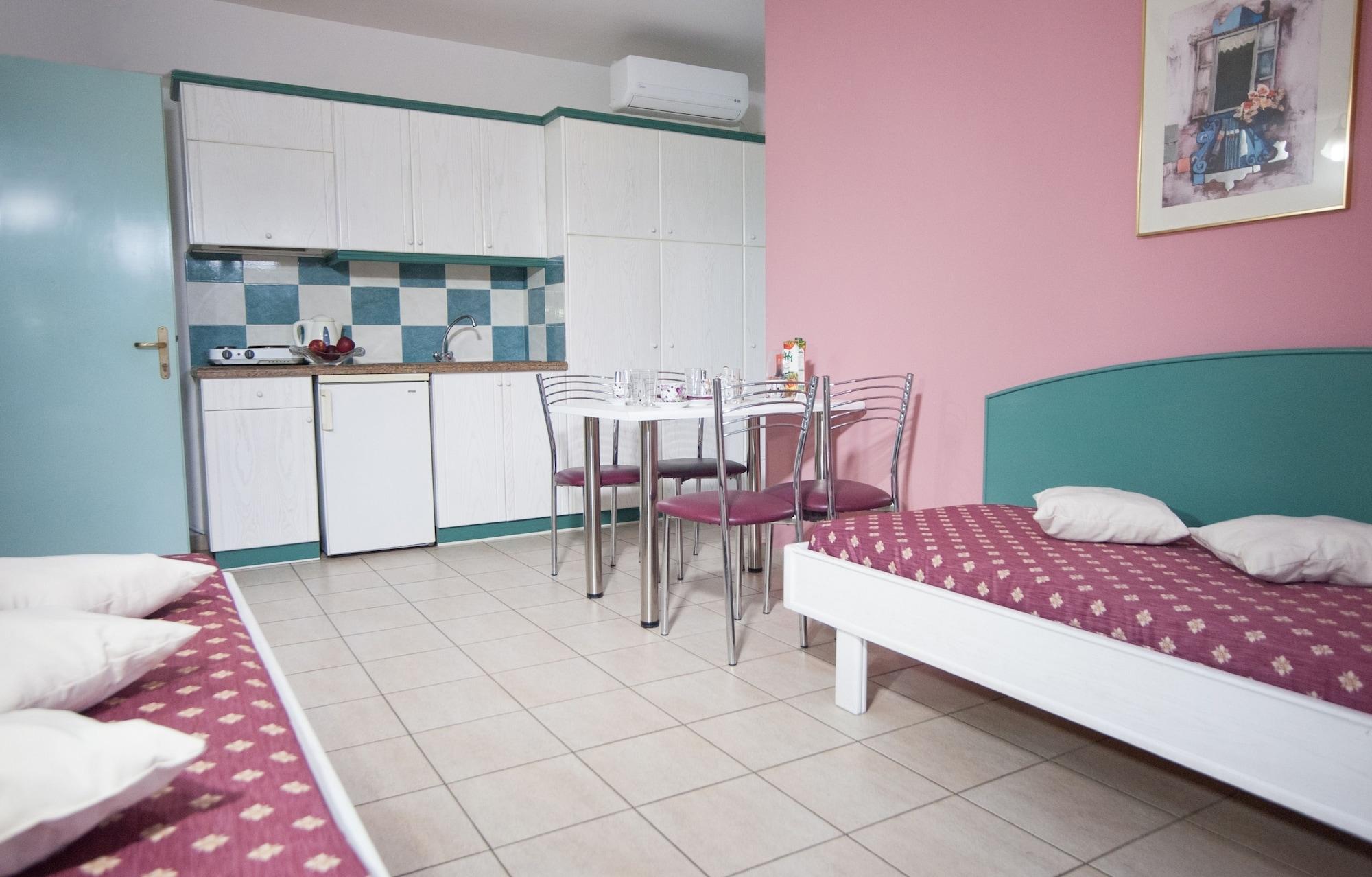 Theoni Apartments マリア エクステリア 写真