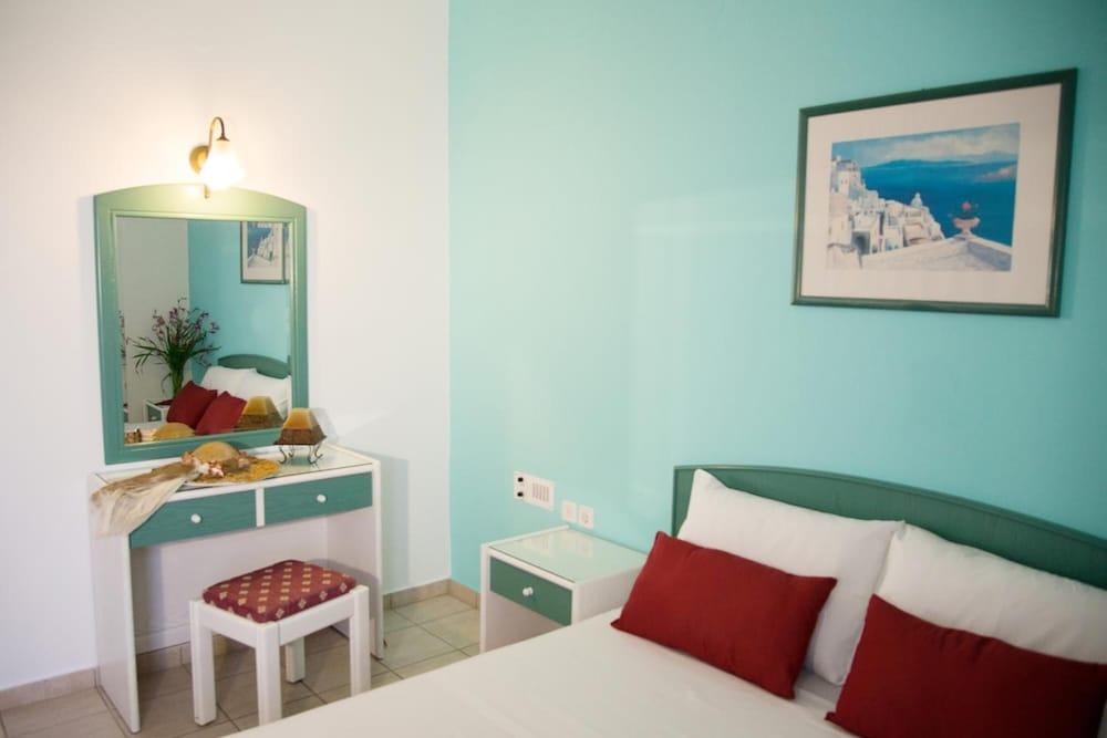 Theoni Apartments マリア エクステリア 写真