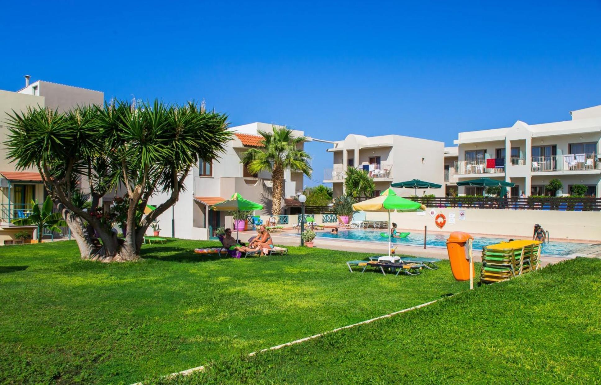 Theoni Apartments マリア エクステリア 写真