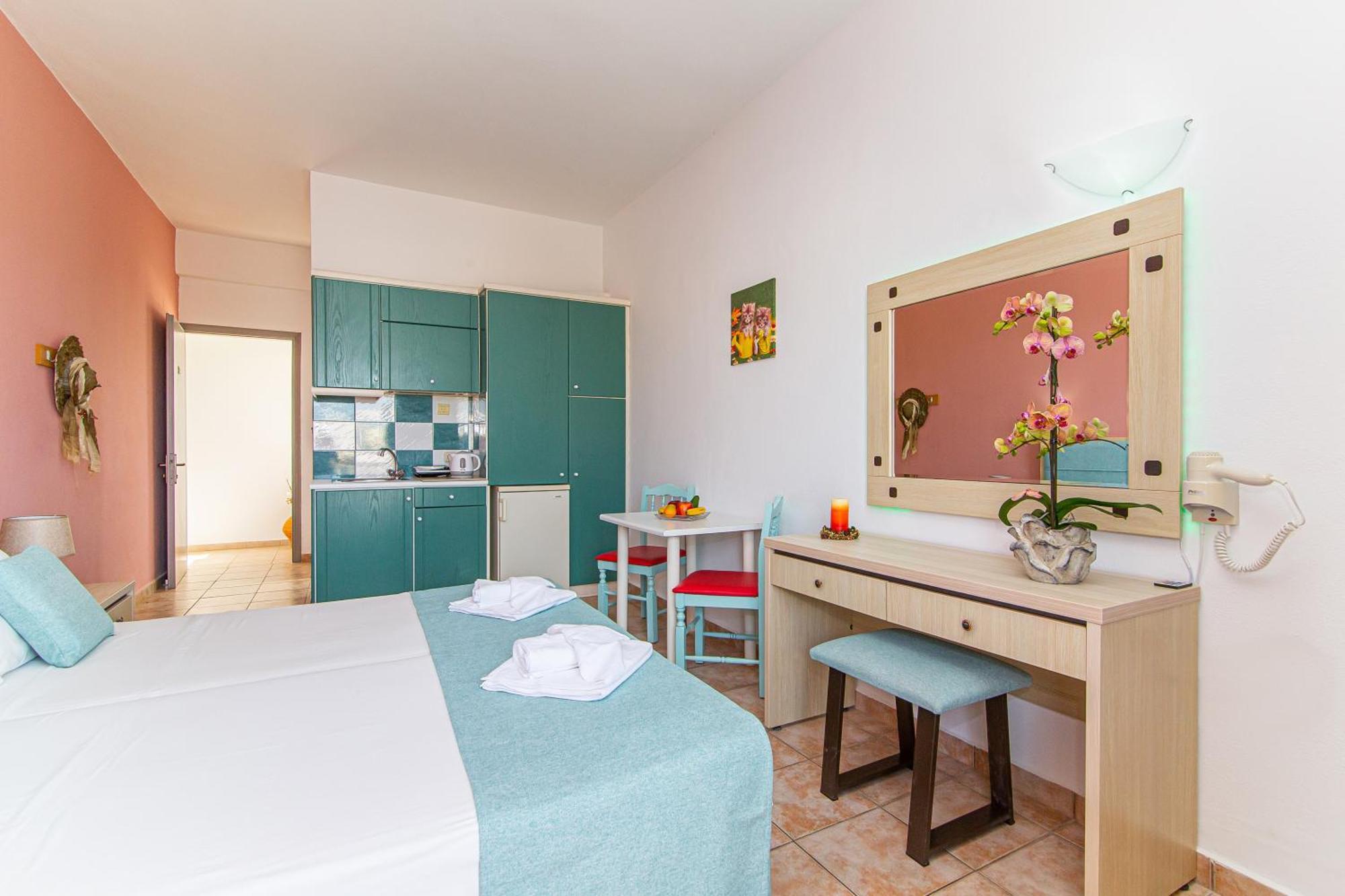Theoni Apartments マリア エクステリア 写真