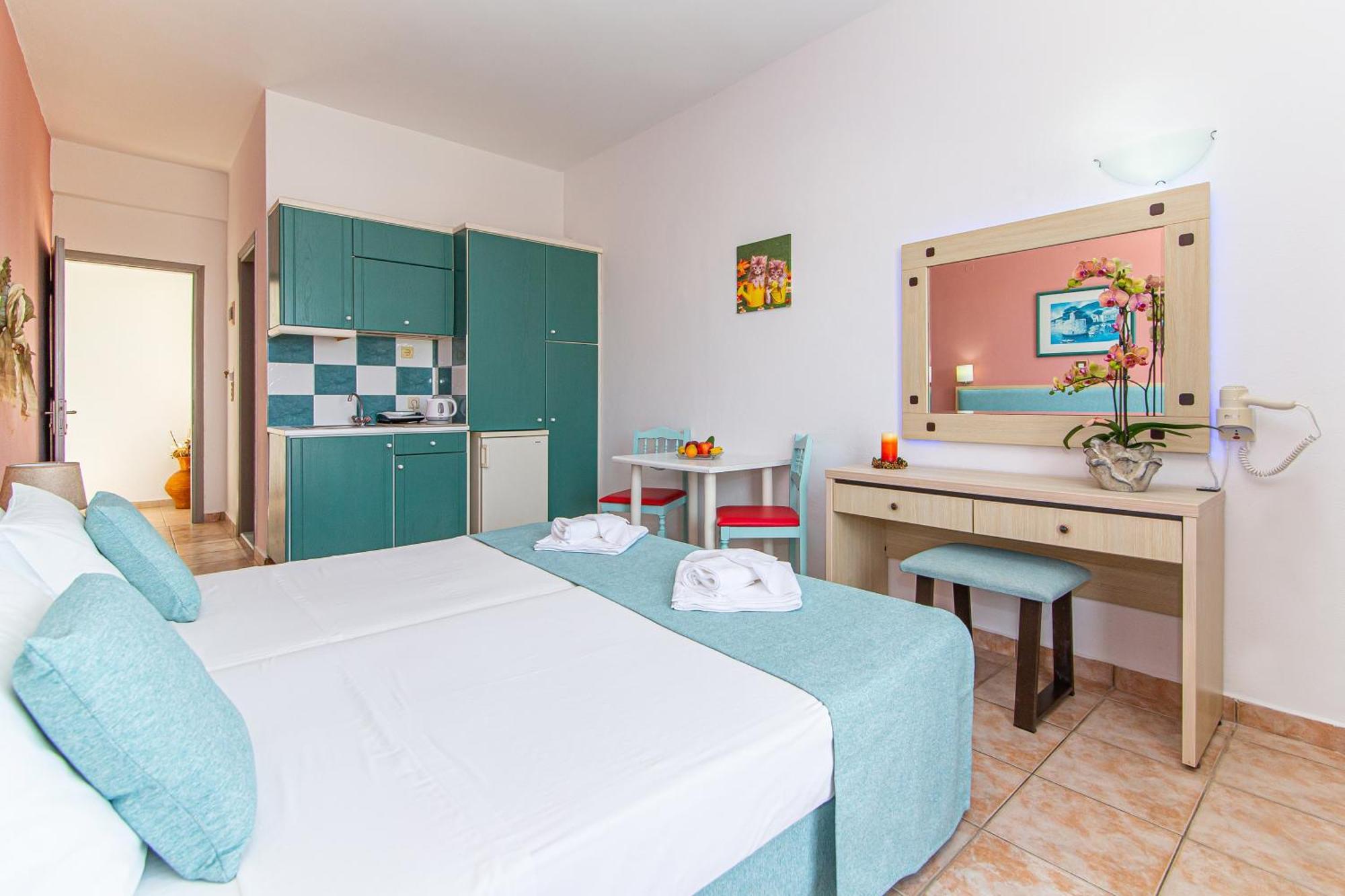 Theoni Apartments マリア エクステリア 写真